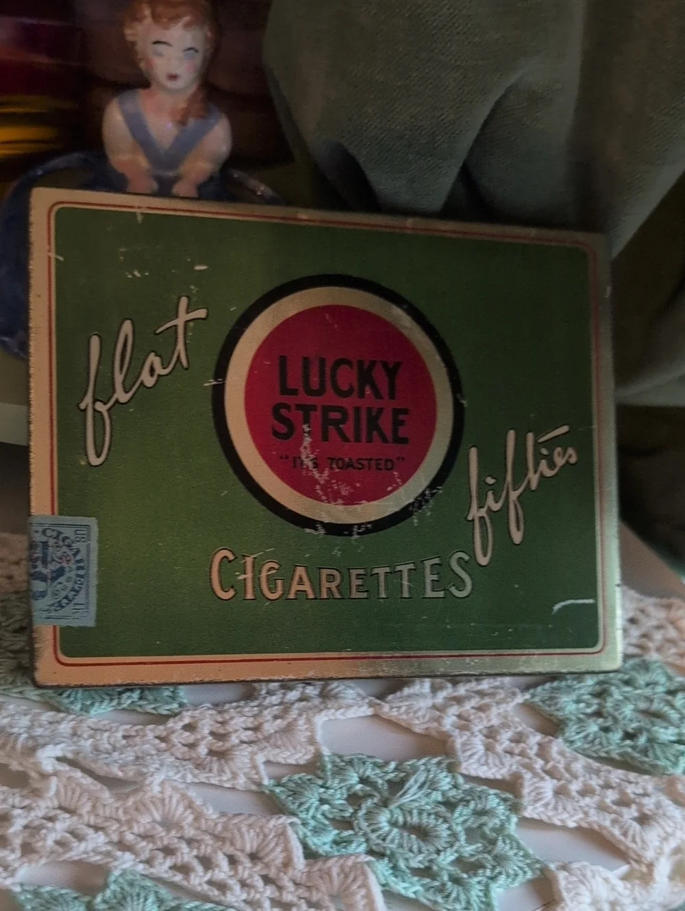 Lucky Strike Cigarette Tin Vintage Antique Smoking Collector Box Beautiful Tin